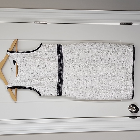Ann Taylor White Lace Black Trim Dress 10P - Picture 1 of 9